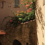 3 Pers Coeur De Village Les Mimosas *